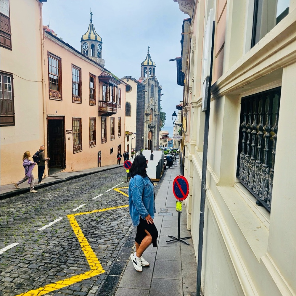 Light Wash Denim Button-Up Jacket - image 12